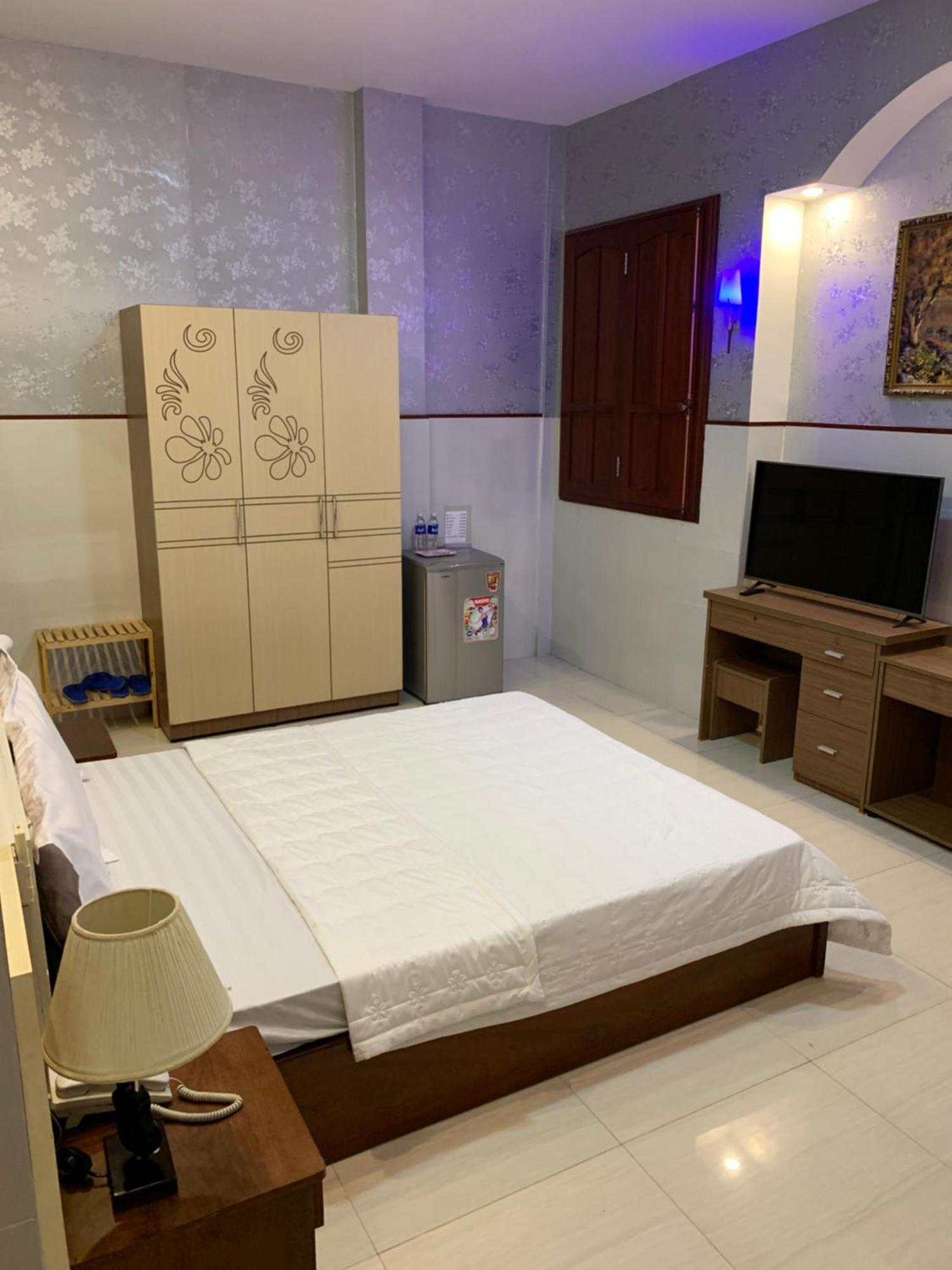 Hotel Khach San Kim Hung 2 Bac Lieu Exterior foto
