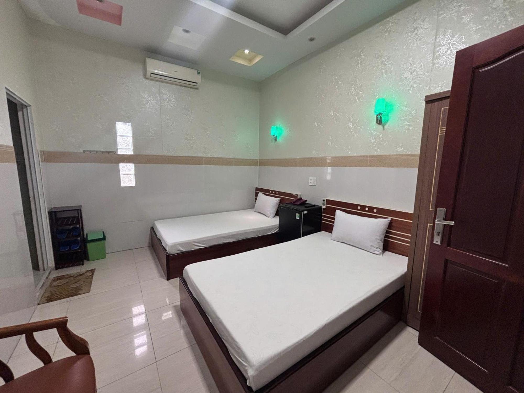 Hotel Khach San Kim Hung 2 Bac Lieu Exterior foto